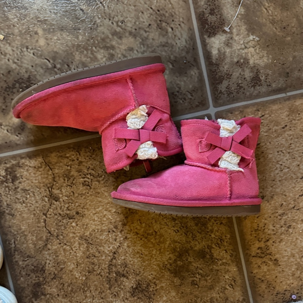 Koolaburra Vibrant Pink Suede Boots with Bows